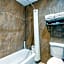 Best Western Plus Yosemite Way Station Motel