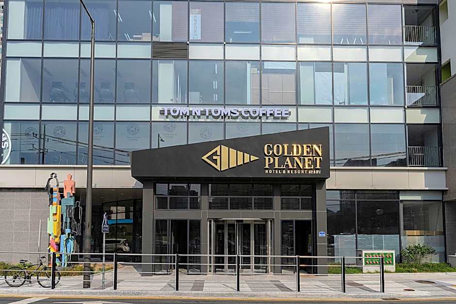 Golden Planet Hotel