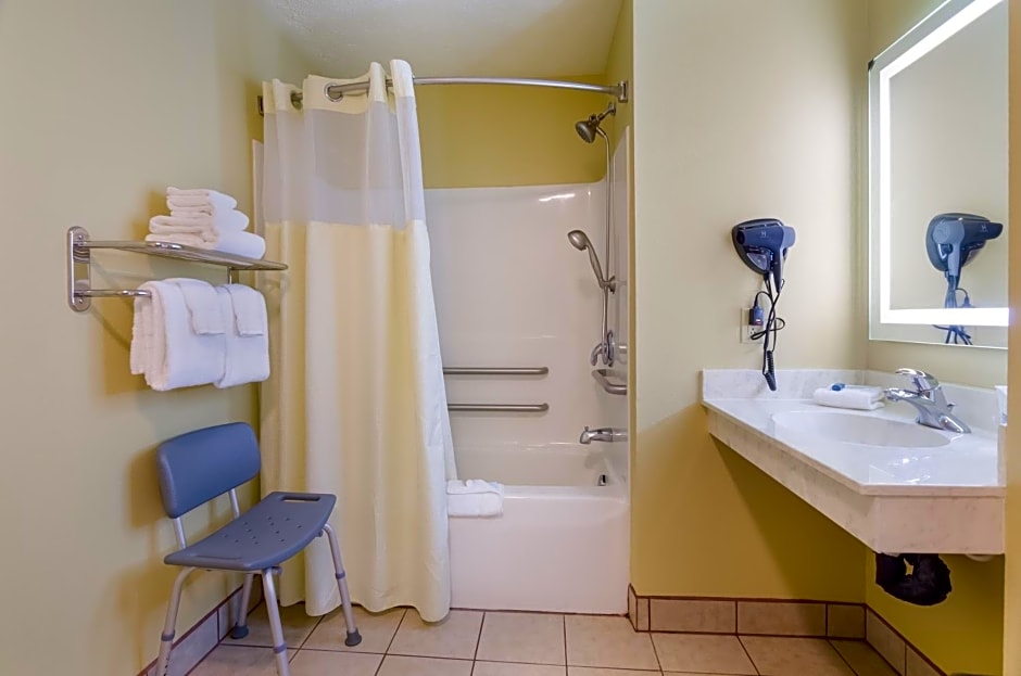 Americas Best Value Inn & Suites Independence VA