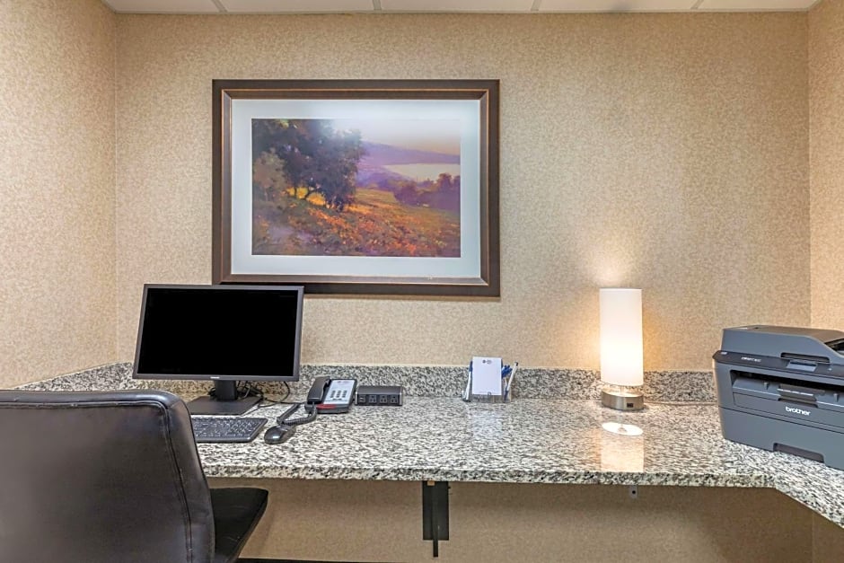 Best Western Plus Louisville Inn And Suites