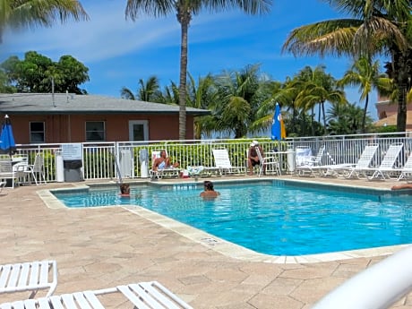 Matanzas Inn