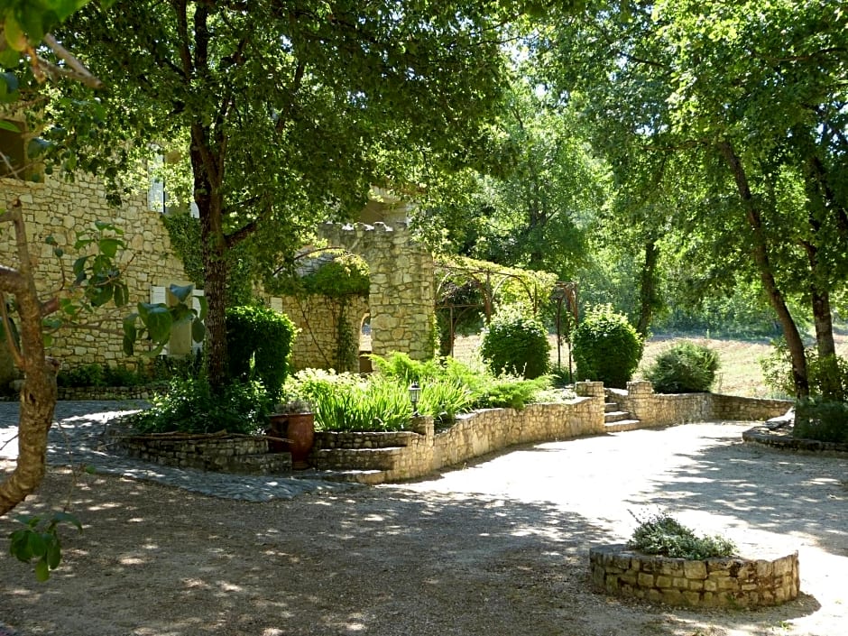 Hôtel Lou Caleù restaurant le Rocher des Abeilles