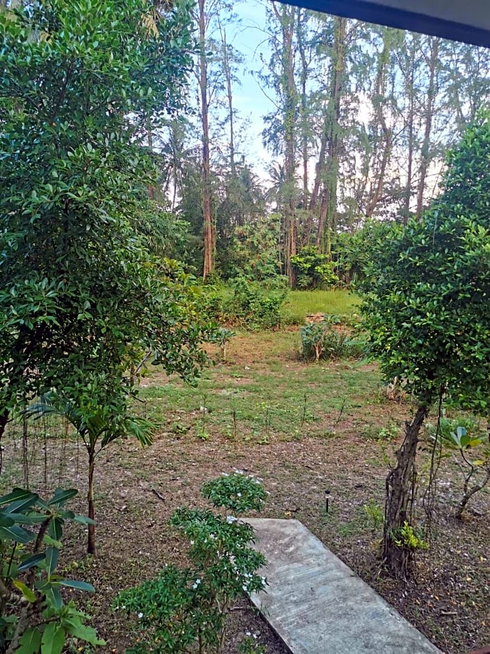 Neverland Beach Village Bungalows