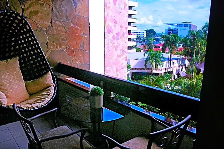 Yotau All Suites Hotel