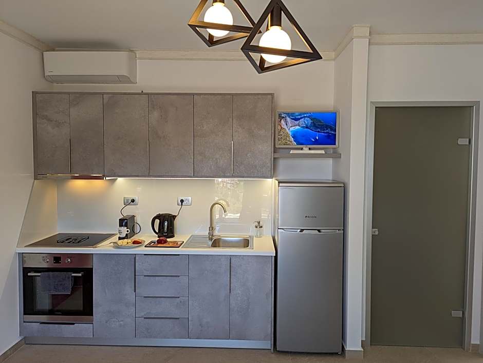 Natura Luxury Suites Parga