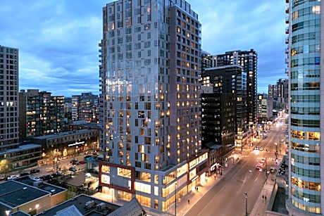 AC Hotel by Marriott Ottawa Downtown