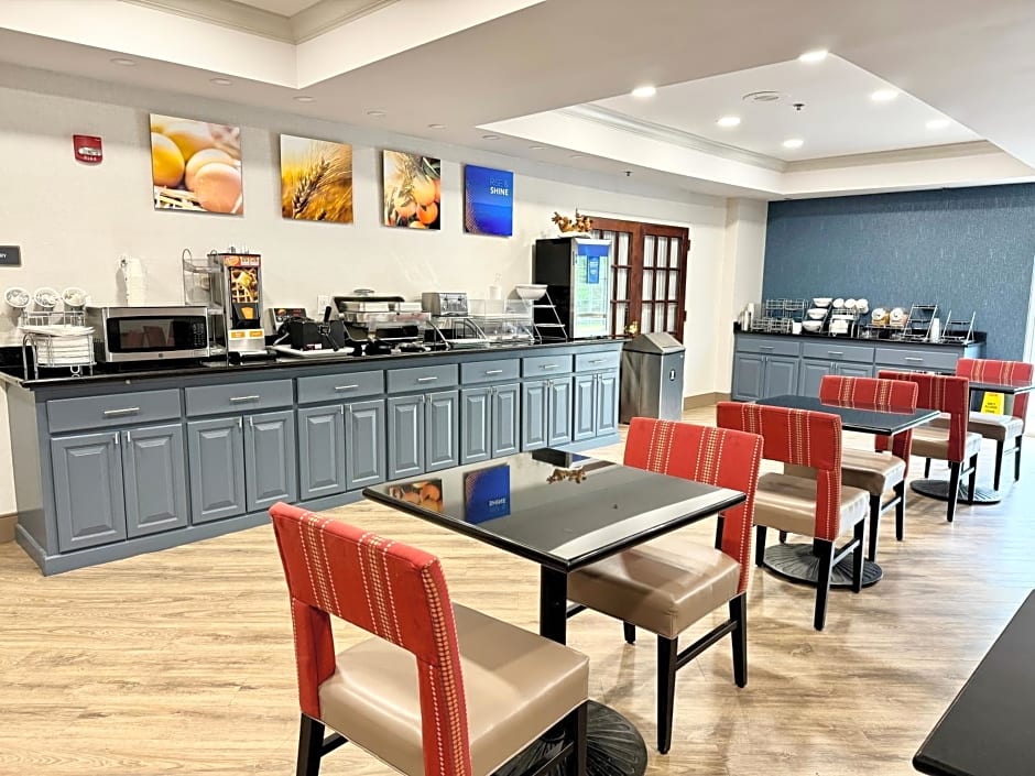 Comfort Suites East Brunswick - South River