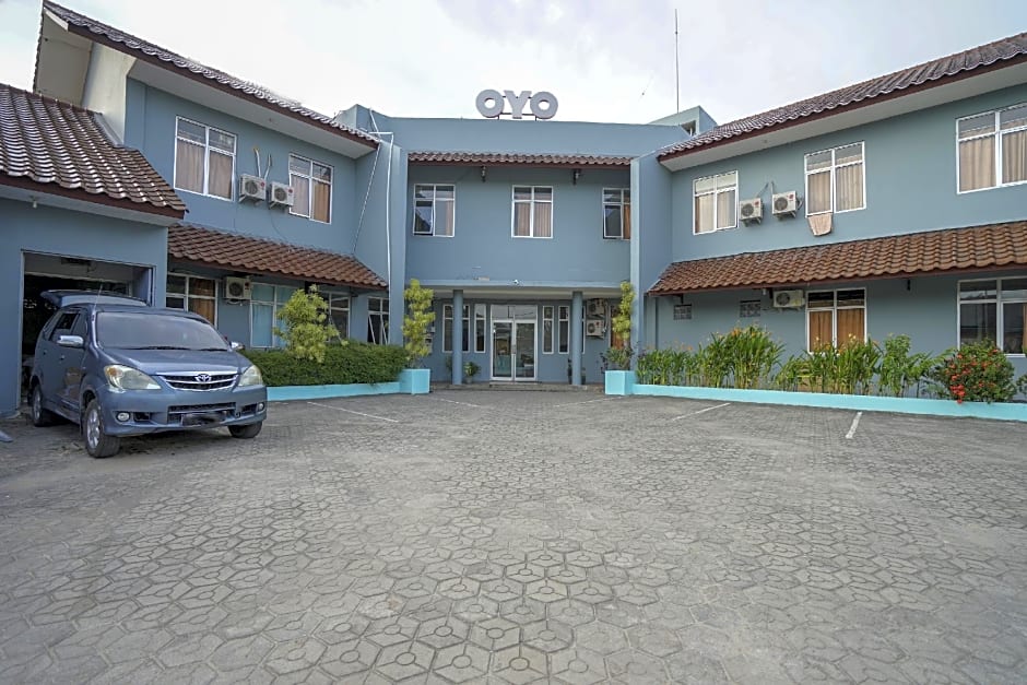 OYO 1844 Bravo Residence