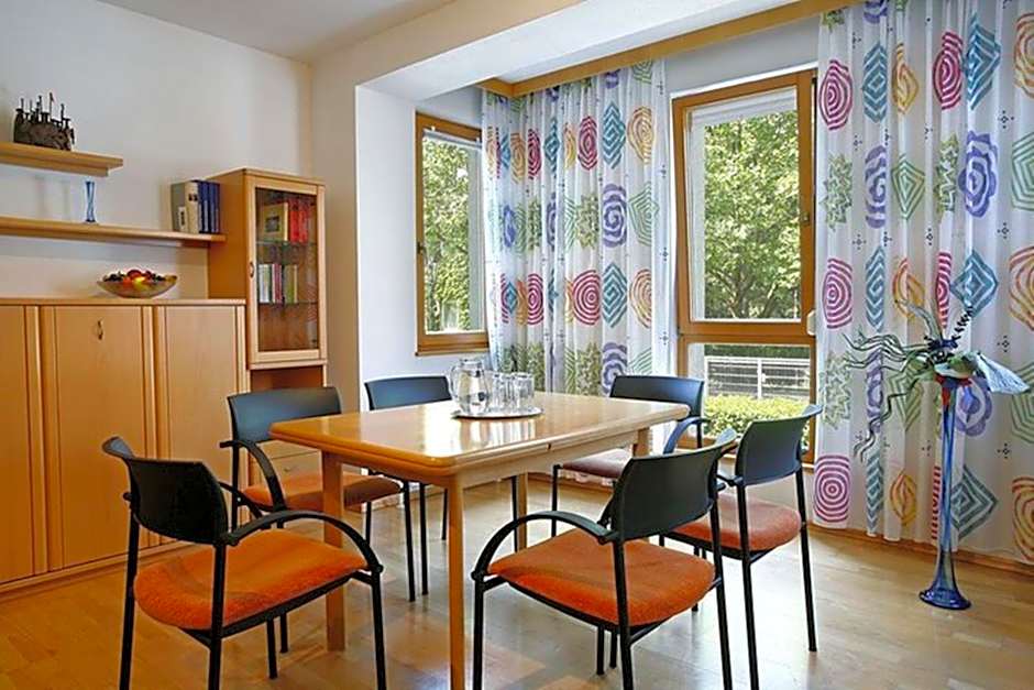 Am Spiegeln dialog.hotel.wien