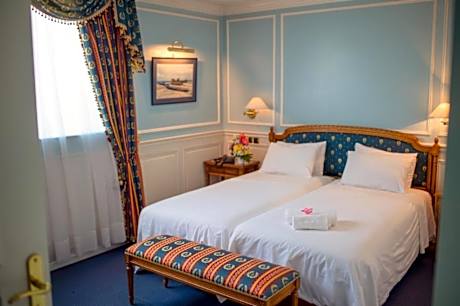Senior Suite (4)