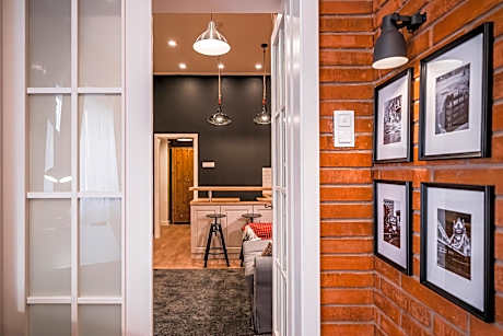 Deluxe studio with working area