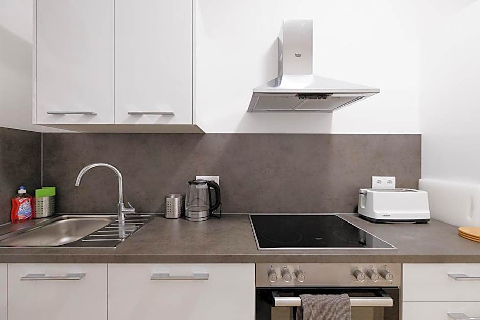 Central City Style Rooms by Home2