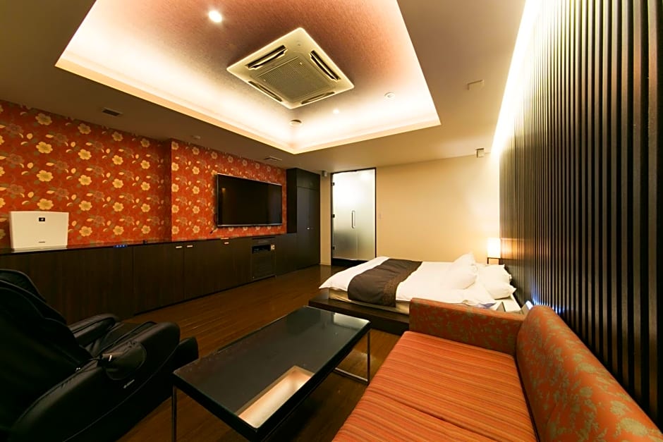 Hotel Lotus Toyonaka (Adult Only)