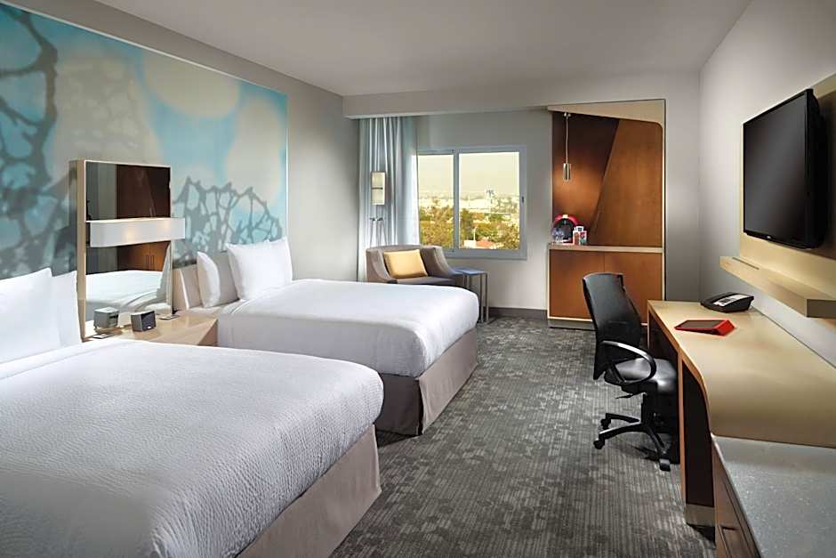 Courtyard by Marriott Queretaro