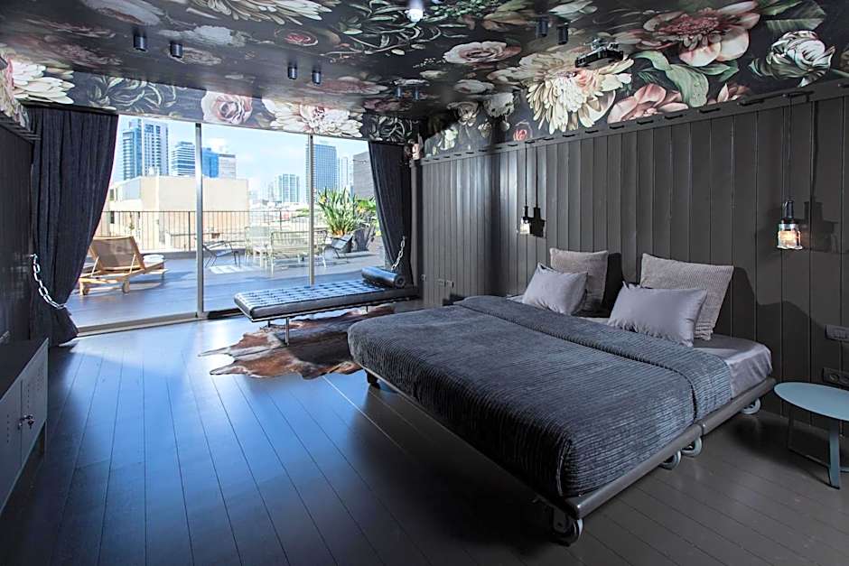 Photo 1 of 14 of Deluxe Suite
