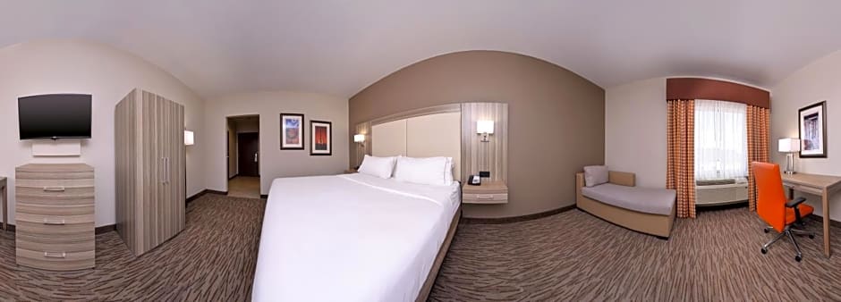 Holiday Inn Express & Suites Williams By IHG