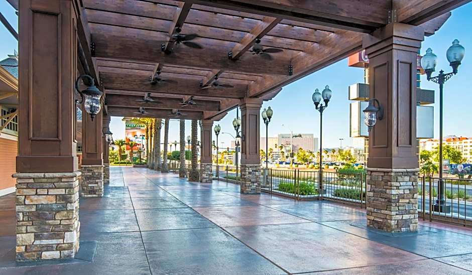 Tropicana Laughlin Hotel & Casino - A Caesars Rewards Destination