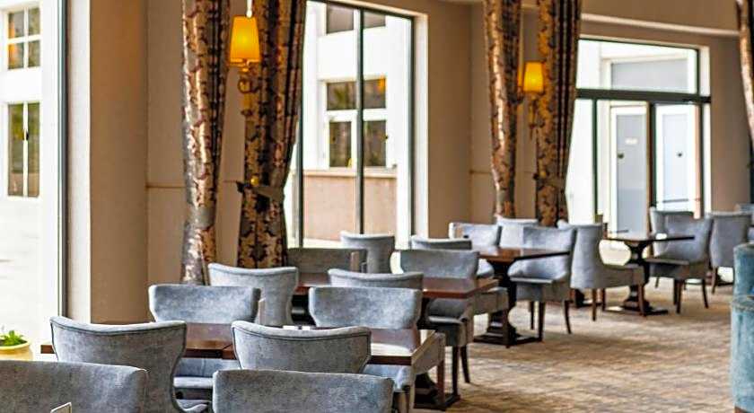 Wellborn Luxury Hotel