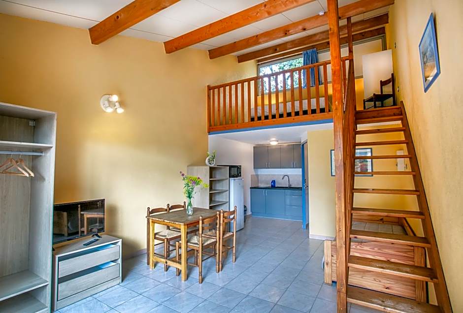 Les Arbousiers Village Hôtel Provençal