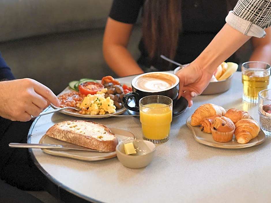 TRIBE London Canary Wharf