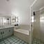 Surfside Buddina Beachfront 3bed Apt - Direct Beach Access