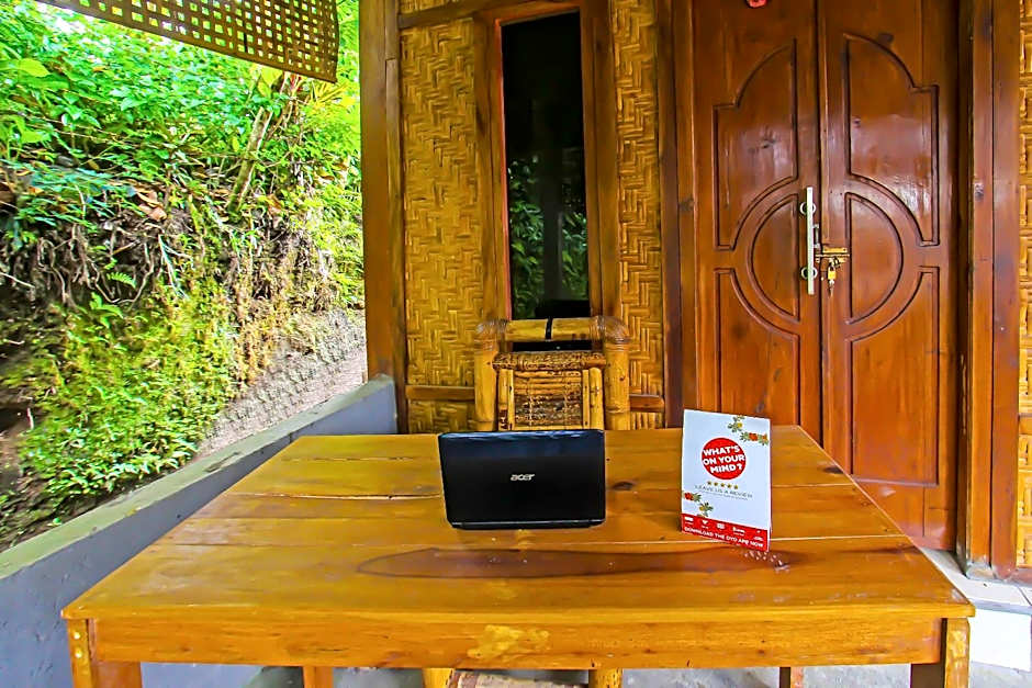 Hotel O Awenk Homestay Near SD Gunung Wakul