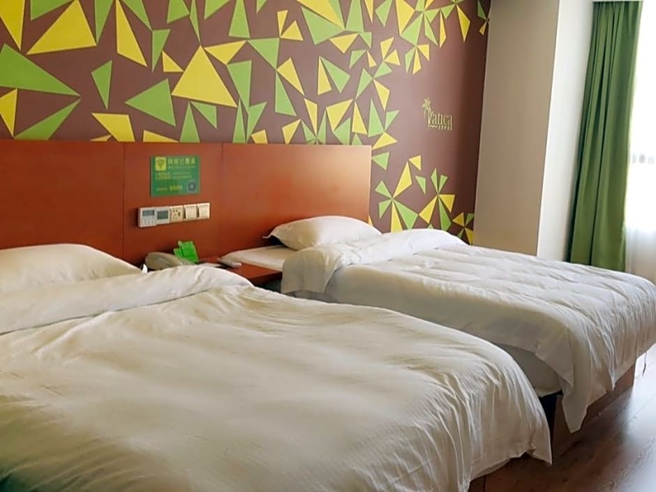 Vatica Hotel Fuyang Linquan Tenghui International City Branch