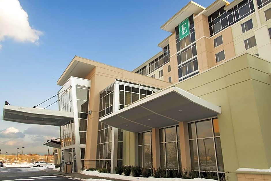 Embassy Suites by Hilton Newark Airport