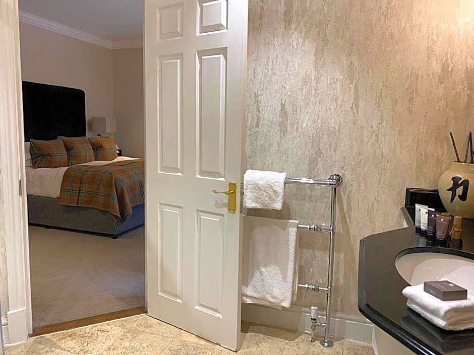 Rowhill Grange Hotel & Utopia Spa