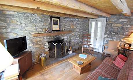 Blackwood Cottage (Pet friendly with add. fee)