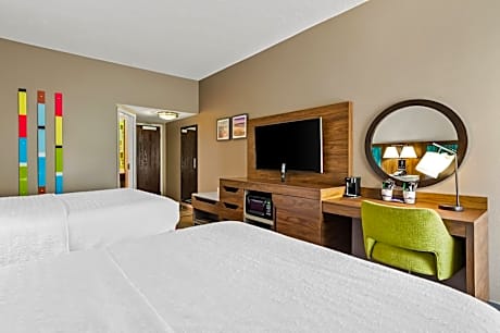 2 Queen Beds Nonsmoking