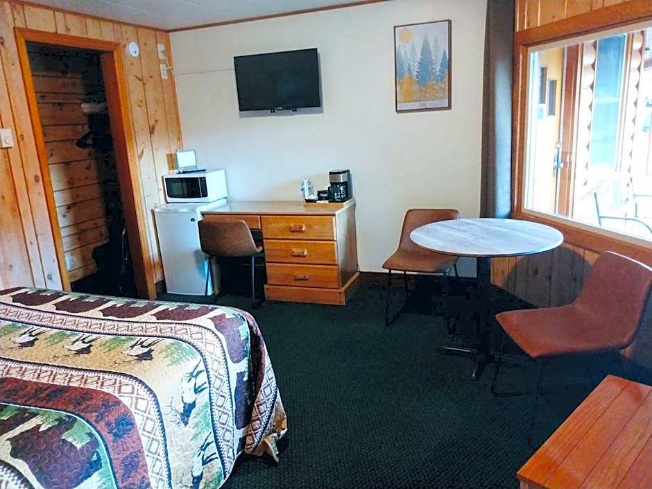 Lone Eagle Lodge