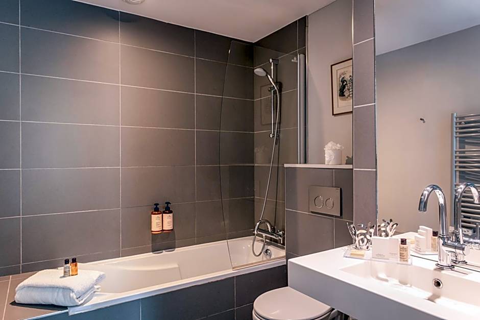 Suites & Hotel Helzear Champs-Elysees