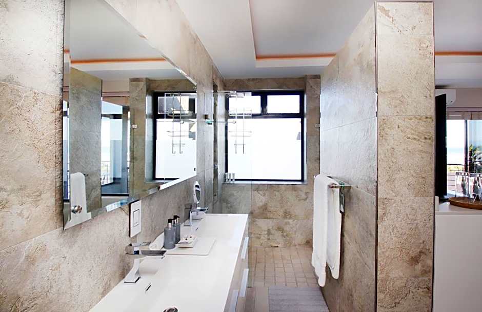 C' la Vie Luxury Accommodation