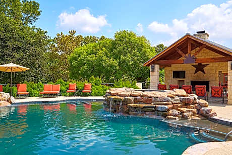 Fredericksburg Inn And Suites