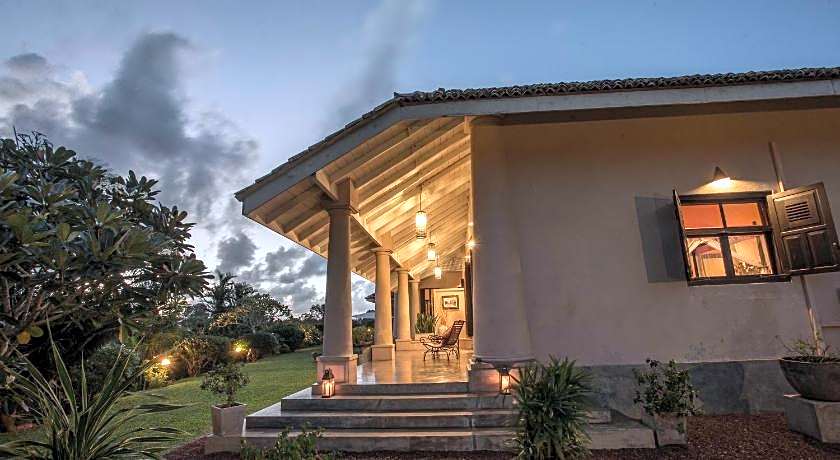 Villa Mayurana by Edwards Collection