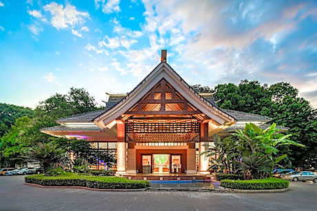 Mei Zi Lake Resort Pu'er 