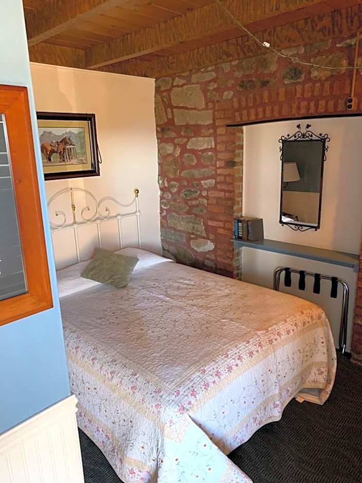 Sugarloaf Mountain Motel