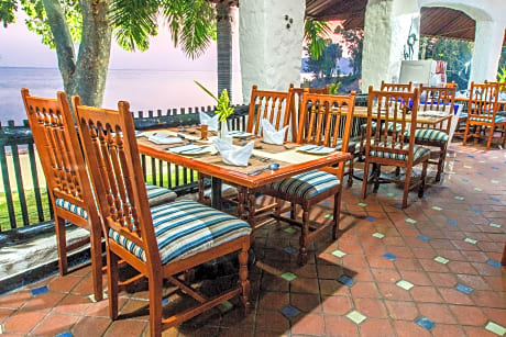 Caribbea Bay Resort