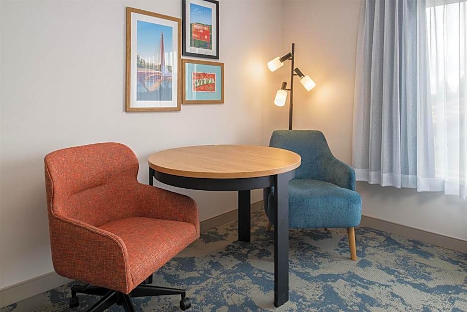 Hampton Inn By Hilton & Suites Redding