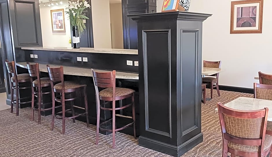 Red Roof Inn & Suites Longview