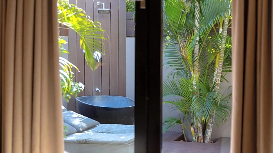 The Pearle of Cable Beach