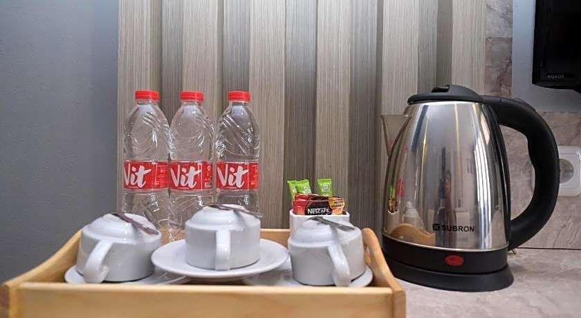 Urbanview Hotel DJ Inn Tegal