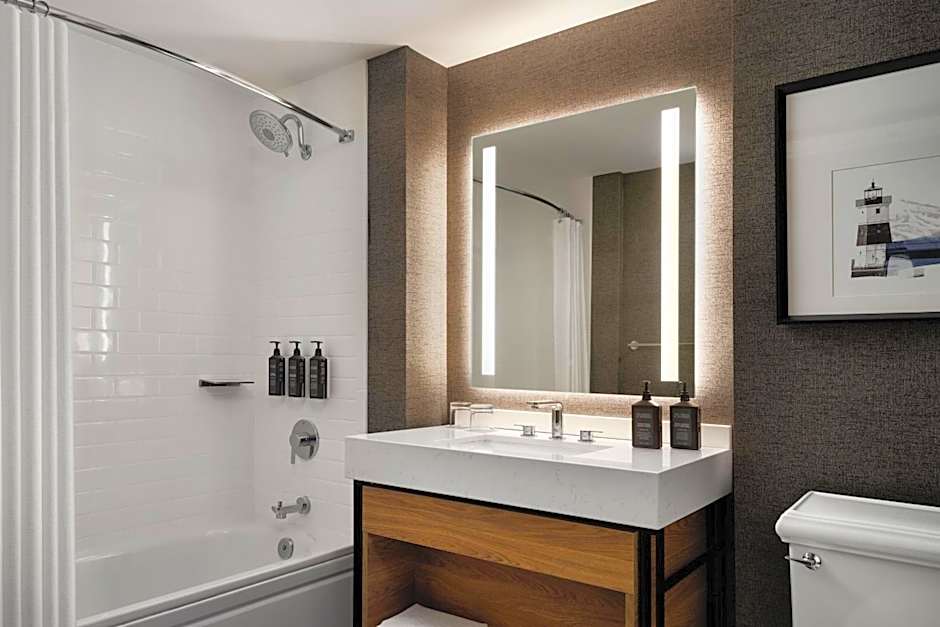 Sheraton Erie Bayfront Hotel