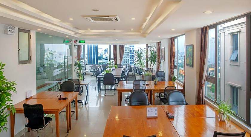 Waikiki Beach Hotel Da Nang