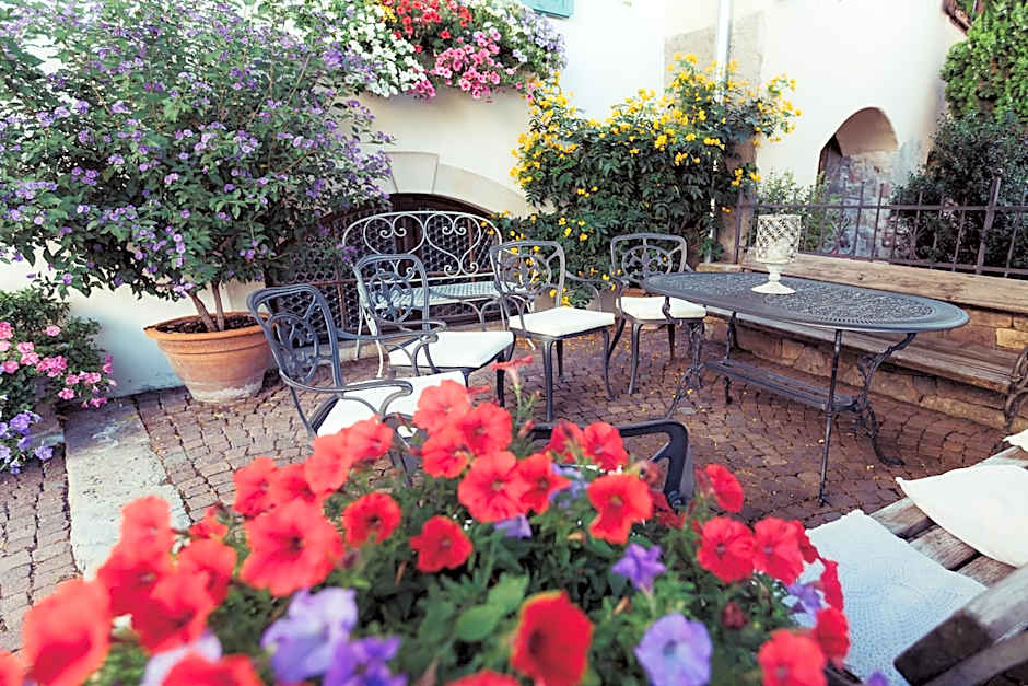 Amplatz 1523 - B&B and Suites