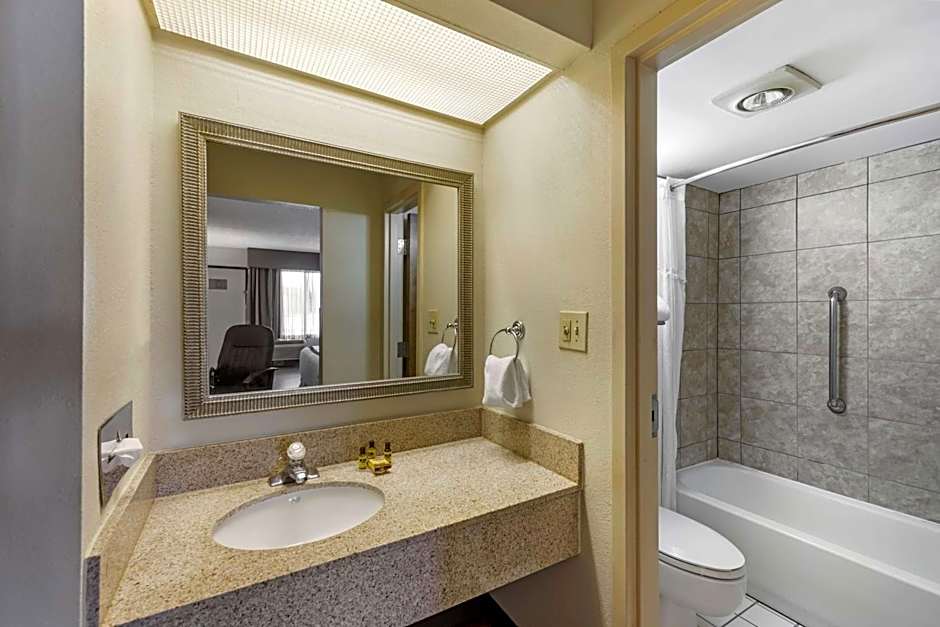 Best Western Plus Madison-Huntsville