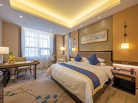 Executive Queen Room