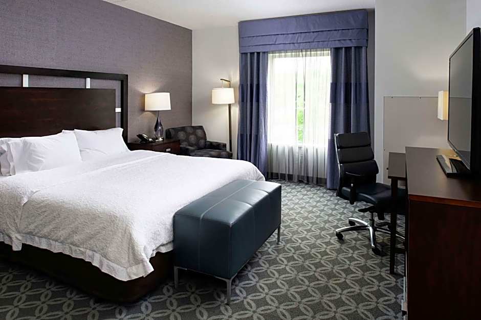 Hampton Inn By Hilton And Suites Greensboro/Coliseum Area, Nc
