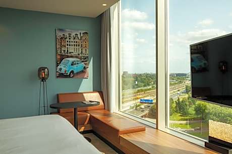 Superior King Zuidas View